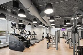 2br Fully Furnished Apartment Uptown - Boa Stadium 2 Bedroom Apts by R