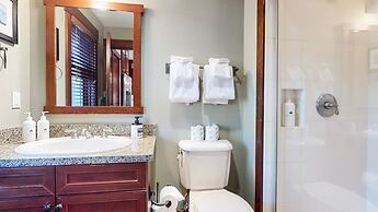 Juniper Crest #2 3 Bedroom Townhouse by RedAwning