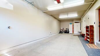 Juniper Crest #2 3 Bedroom Townhouse by RedAwning