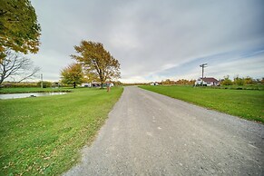 Quaint Ripley Retreat - 5 Mi to Ripley Beach!