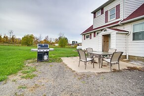 Quaint Ripley Retreat - 5 Mi to Ripley Beach!