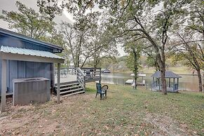 Spacious Hot Springs Lakehouse on Lake Hamilton!
