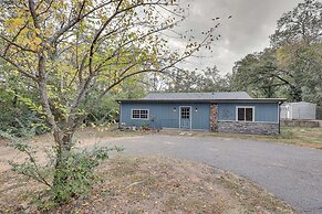 Spacious Hot Springs Lakehouse on Lake Hamilton!