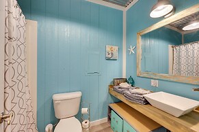 Spacious Hot Springs Lakehouse on Lake Hamilton!