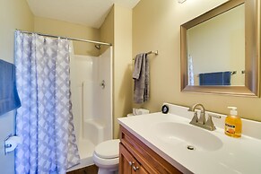 5 Mi to Dtwn: Pet-friendly 'wheatland Twin' Home!