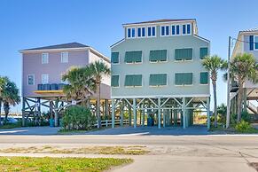 Oceanfront Murrells Inlet Home w/ Beach Access!