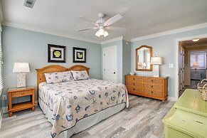 Beachfront Murrells Inlet Home - Walk to Pier!