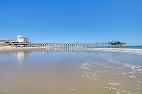 Beachfront Murrells Inlet Home - Walk to Pier!