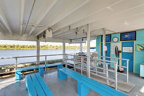 Pet-friendly Venice Vacation Rental, 3 Mi to Beach