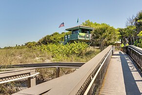 Pet-friendly Venice Vacation Rental, 3 Mi to Beach