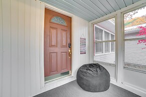 Houghton Lake Vacation Rental - Walk to the Water!