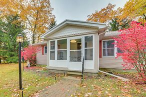 Houghton Lake Vacation Rental - Walk to the Water!