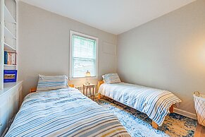 Historic Mamaroneck Guest House - Walk to Harbor!