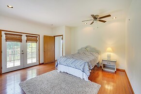 Hawaiian Retreat w/ Ocean Views in Captain Cook!