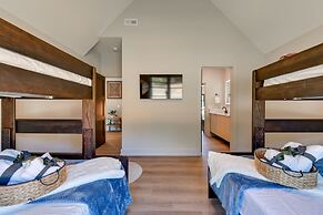 The Retreat at Lake Norman: Boat Dock & Pool!