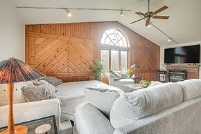 Pool, Deck & Fire Pit: Dog-friendly Ohio Escape!