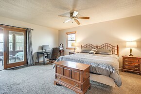 Pool, Deck & Fire Pit: Dog-friendly Ohio Escape!