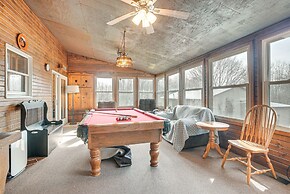 Pool, Deck & Fire Pit: Dog-friendly Ohio Escape!