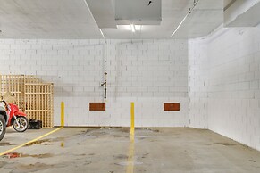 Mammoth Lakes Condo - Steps to Ski Lift!