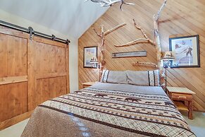 Mammoth Lakes Condo - Steps to Ski Lift!