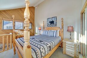 Mammoth Lakes Condo - Steps to Ski Lift!