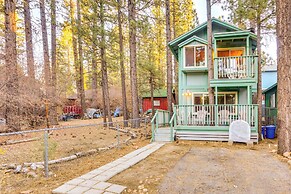 Near Skiing & Hiking: Dog-friendly Big Bear Cabin