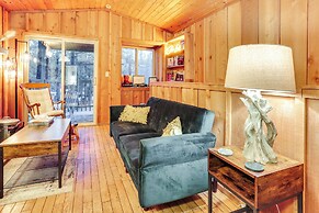 Near Skiing & Hiking: Dog-friendly Big Bear Cabin