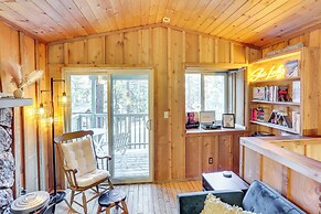Near Skiing & Hiking: Dog-friendly Big Bear Cabin