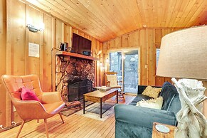 Near Skiing & Hiking: Dog-friendly Big Bear Cabin