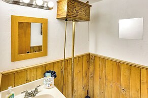 Near Skiing & Hiking: Dog-friendly Big Bear Cabin