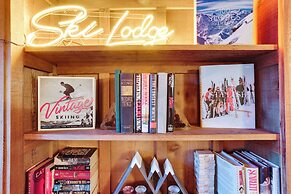 Near Skiing & Hiking: Dog-friendly Big Bear Cabin