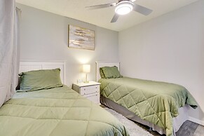 Kissimmee Condo w/ Perks: 6 Mi to Disney World!