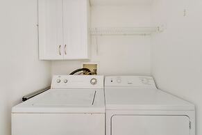 Kissimmee Condo w/ Perks: 6 Mi to Disney World!