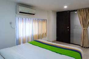 Treebo The Blue Roof