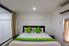 Treebo The Blue Roof