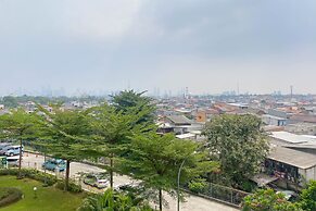 Restful And Modern 2Br Bassura City Apartment