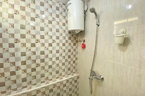 Restful And Modern 2Br Bassura City Apartment