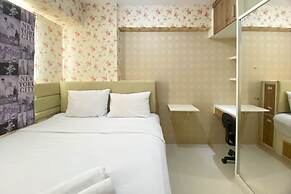 Restful And Modern 2Br Bassura City Apartment