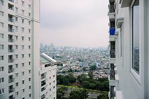 Spacious And Homey 3Br At Grand Palace Kemayoran Apartment