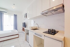 Modern And Nice Studio At Sky House Alam Sutera Apartment