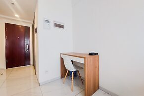 Modern And Nice Studio At Sky House Alam Sutera Apartment