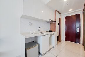 Modern And Nice Studio At Sky House Alam Sutera Apartment