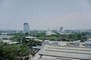 Modern And Cozy Living Studio Loft At Kingland Avenue Apartment