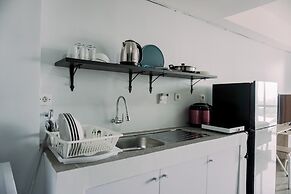 Cozy Living Studio Room Apartment At H Residence