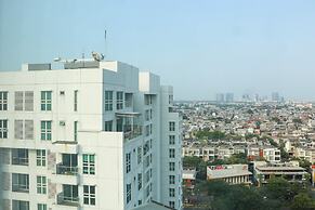 Nice And Homey 2Br Citralake Suites Apartment