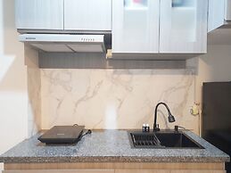 Modern Classic Studio At Mataram City Apartment