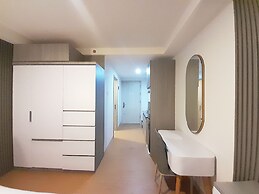 Modern Classic Studio At Mataram City Apartment
