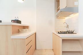 Homey And Comfort 2Br Sunter Park View Apartment