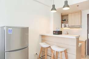 Homey And Comfort 2Br Sunter Park View Apartment