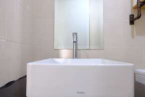 Modern Look 2Br At Apartment Parahyangan Residence